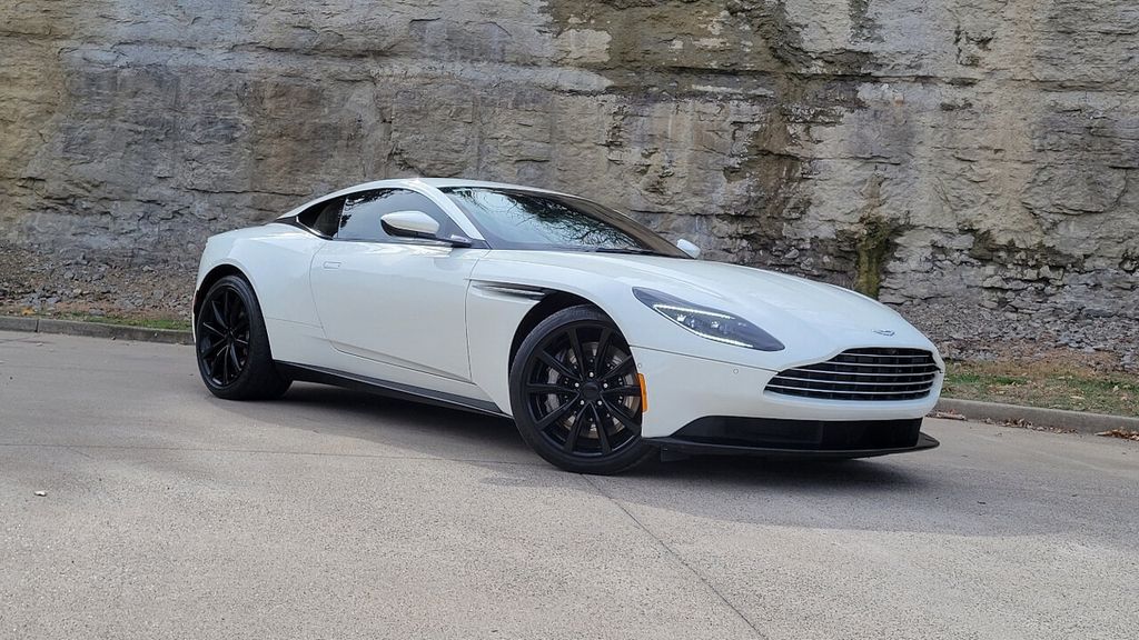 2018 Aston Martin DB11 VERY LOW MILES Super Clean FAST V8 2 Keys 615-300-6004 - 22315315 - 11