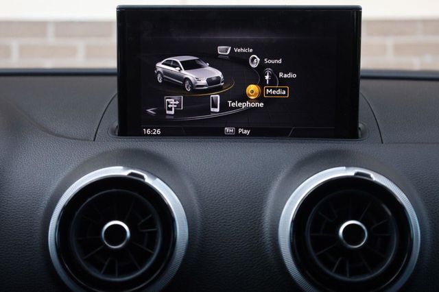 2018 Audi A3 Sedan Premium - 23059164 - 33