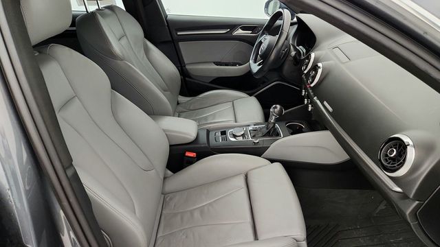 2018 Audi A3 Sportback e-tron 1.4 TFSI PHEV Prestige with Sport Package - 22949132 - 23