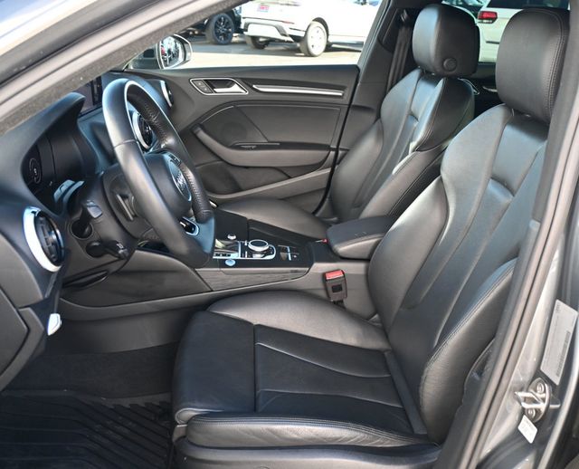 2018 Audi A3 Sportback e-tron Premium Plus - 22973311 - 12