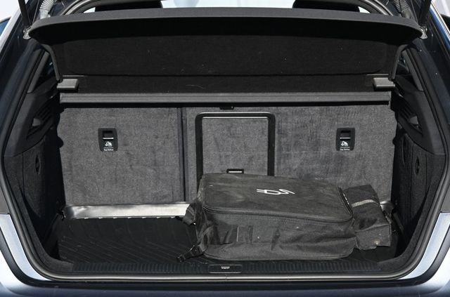 2018 Audi A3 Sportback e-tron Premium Plus - 22973311 - 16