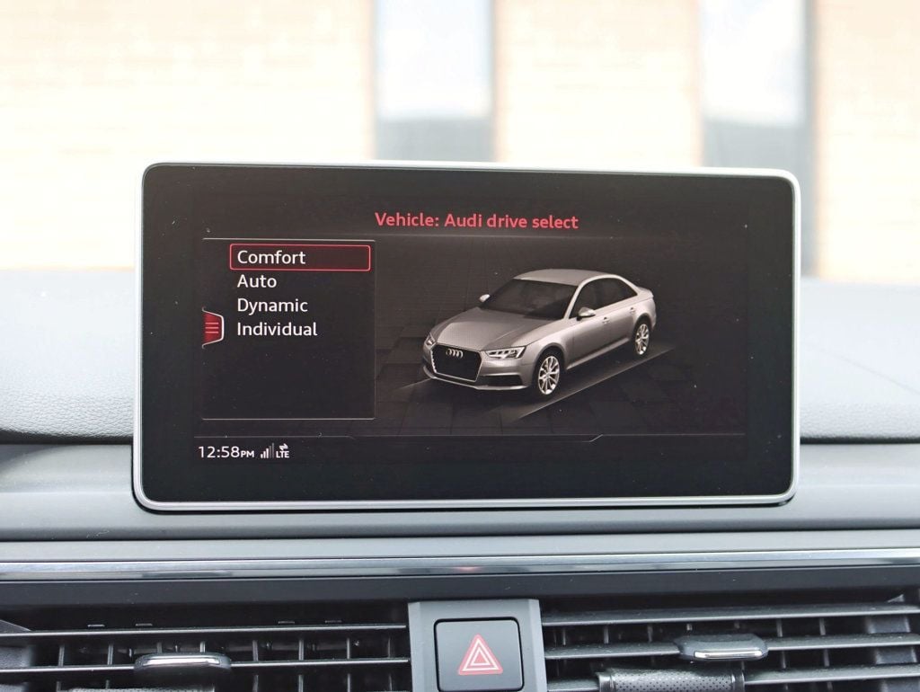 2018 Audi A4 2.0 TFSI Premium Plus S Tronic quattro AWD - 23071639 - 18