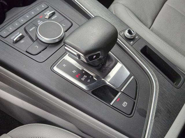 2018 Audi A4 2.0 TFSI ultra Premium Plus S Tronic FWD - 22958143 - 20