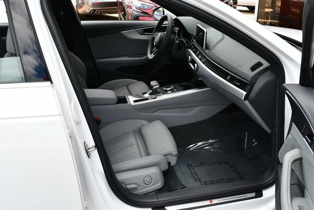 2018 Audi A4 2.0 TFSI ultra Premium Plus S Tronic FWD Sedan W/Navigation Pkg. - 23010382 - 46