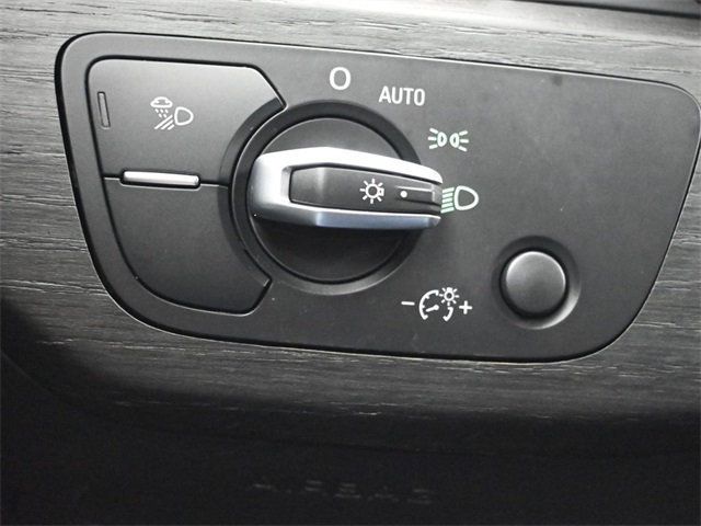 2018 Audi A4 2.0 TFSI ultra Premium S Tronic FWD - 22951357 - 14