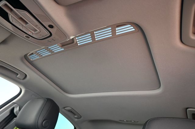 2018 Audi A4 Premium Plus Quattro AWD Navigation/Telematics Package - 22985236 - 18