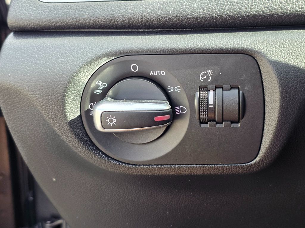 2018 Audi Q3 2.0 TFSI Premium FWD - 22950627 - 42