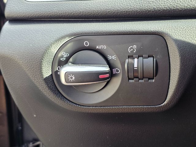 2018 Audi Q3 2.0 TFSI Premium FWD - 22950627 - 42