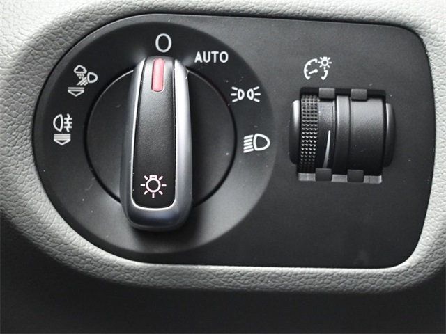 2018 Audi Q3 2.0 TFSI Premium FWD - 22968096 - 31