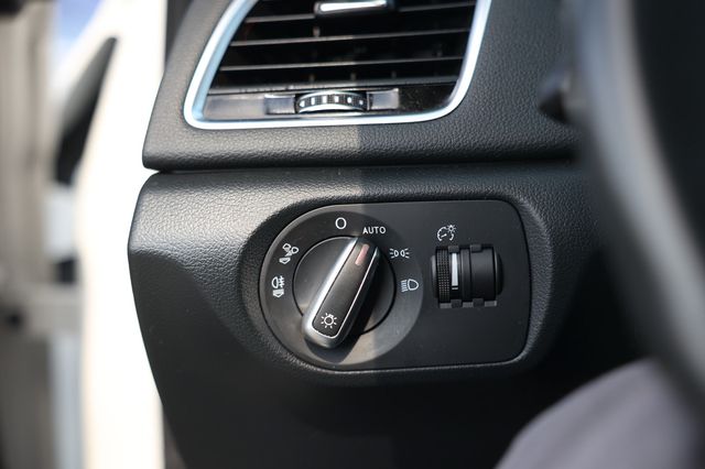 2018 Audi Q3 2.0 TFSI Premium FWD - 23026242 - 44