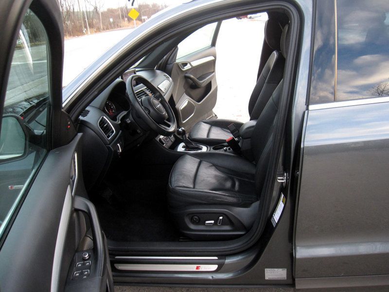 2018 Audi Q3 2.0 TFSI Premium Plus quattro AWD - 22975624 - 17