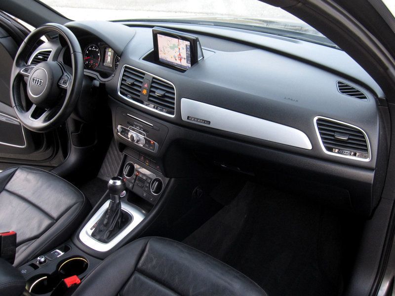 2018 Audi Q3 2.0 TFSI Premium Plus quattro AWD - 22975624 - 24