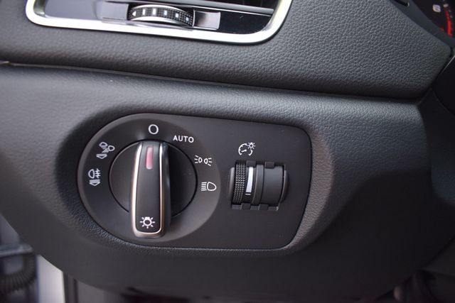 2018 Audi Q3 2.0 TFSI Premium Plus quattro AWD - 23065027 - 9