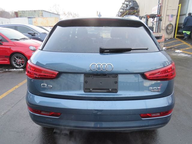 2018 Audi Q3 2.0 TFSI Premium Plus quattro AWD(clear title) - 22961350 - 5