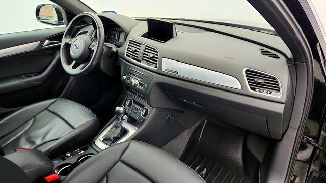 2018 Audi Q3 2.0 TFSI Premium Plus quattro AWD w/ MMI Navigation Plus Package - 22960339 - 26