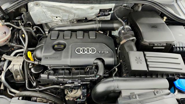 2018 Audi Q3 2.0 TFSI Premium Plus quattro AWD w/ MMI Navigation Plus Package - 22960339 - 28