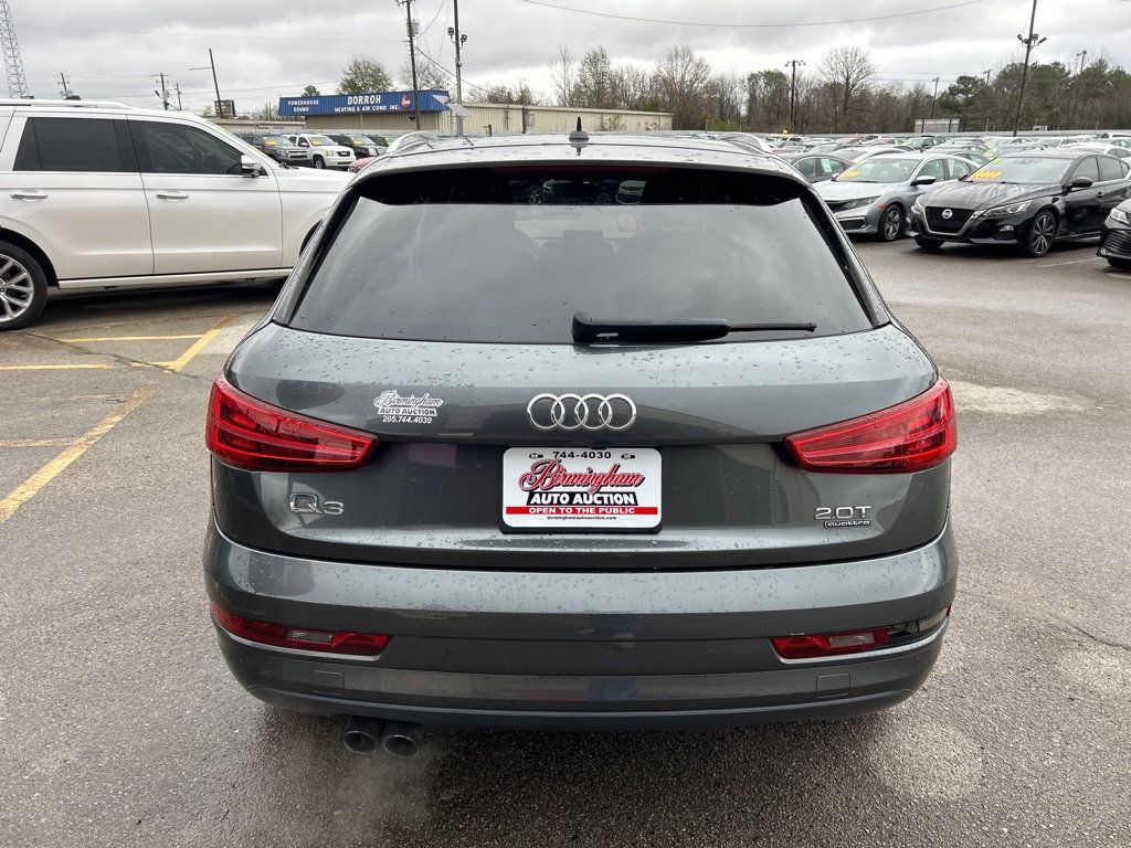 2018 Audi Q3 Premium photo 2