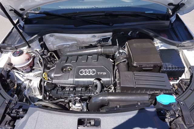 2018 Audi Q3 PREMIUM PLUS QUATTRO, PREMIUM WHEELS, LEATHER SEATS, MOON ROOF - 23011040 - 10