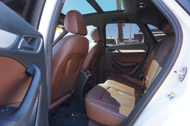 2018 Audi Q3 PREMIUM PLUS QUATTRO, PREMIUM WHEELS, LEATHER SEATS, MOON ROOF - 23011040 - 18