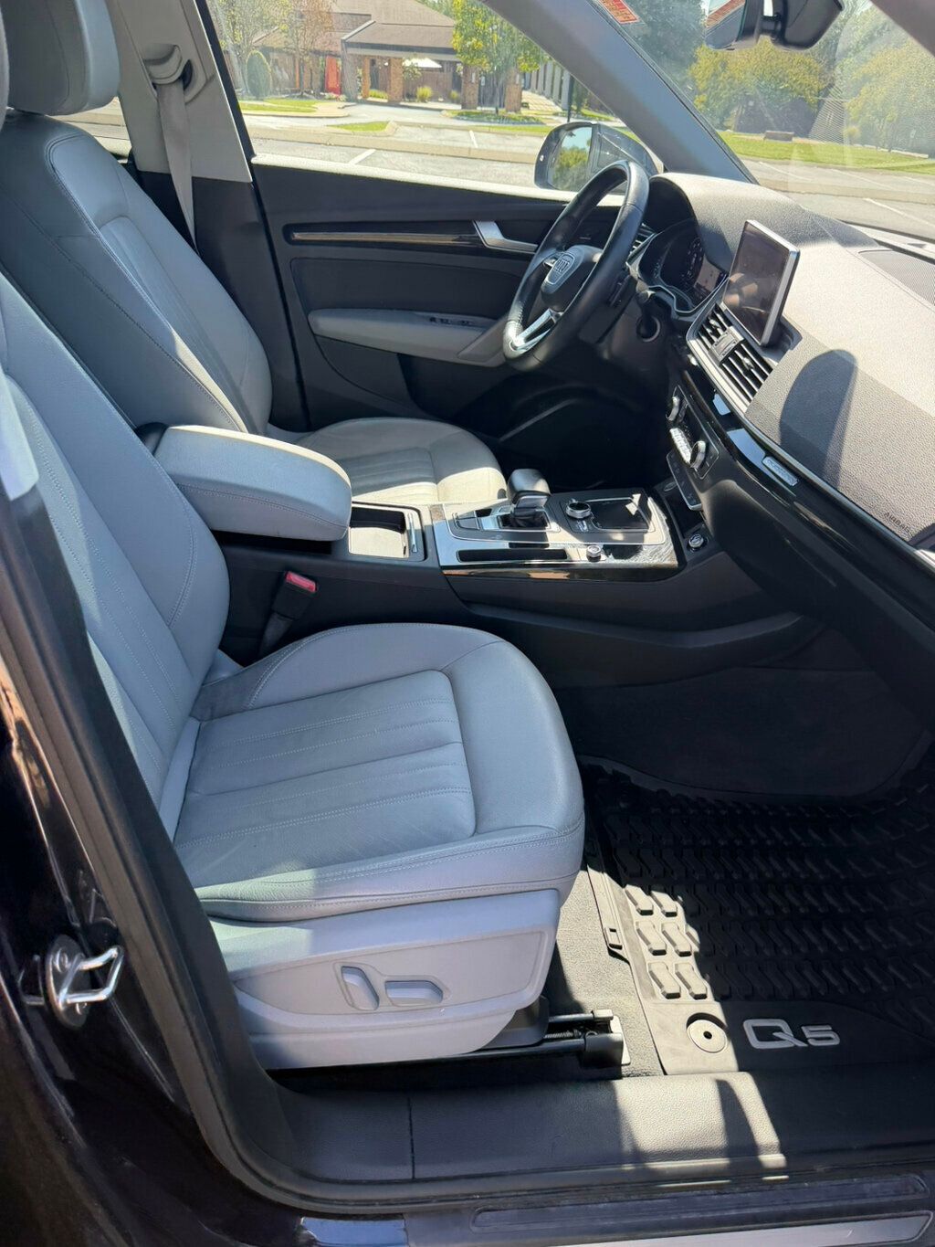 2018 Audi Q5 Premium Plus photo 12
