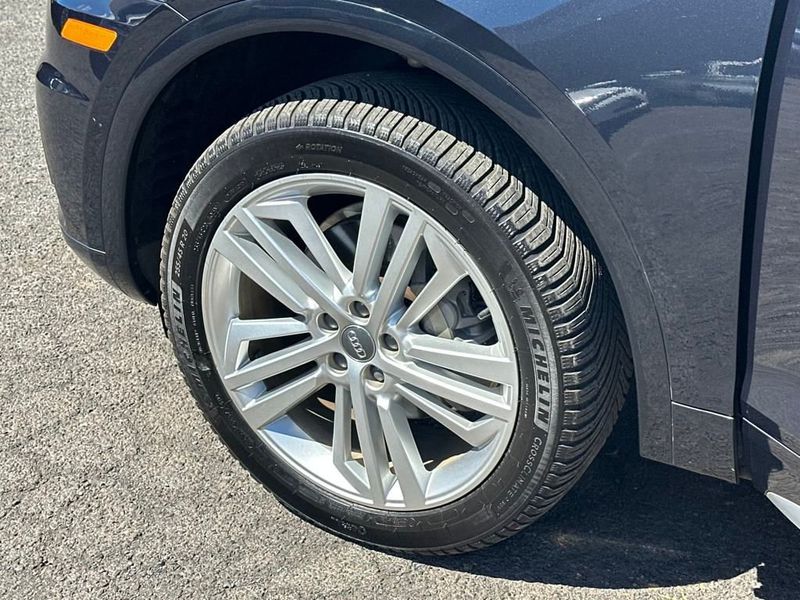 2018 Audi Q5 Premium Plus photo 10