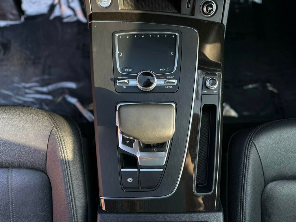 2018 Audi Q5 TFSI Premium photo 17