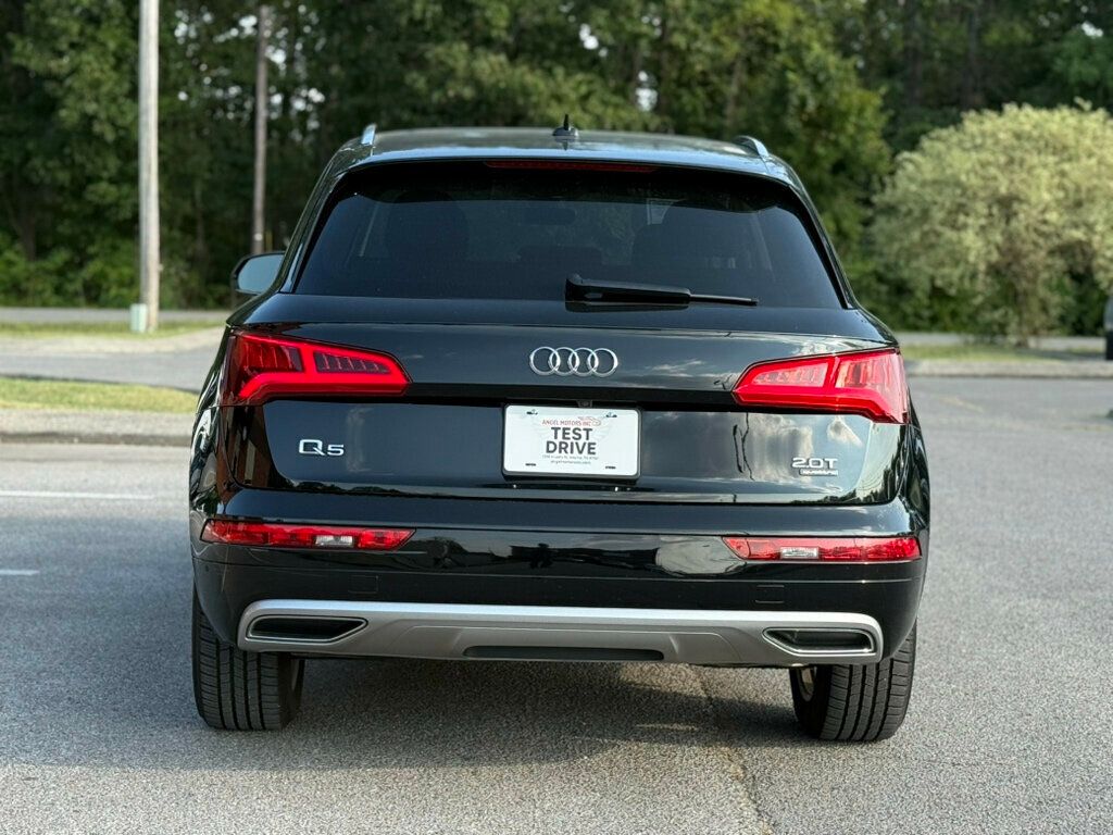 2018 Audi Q5 TFSI Premium photo 3