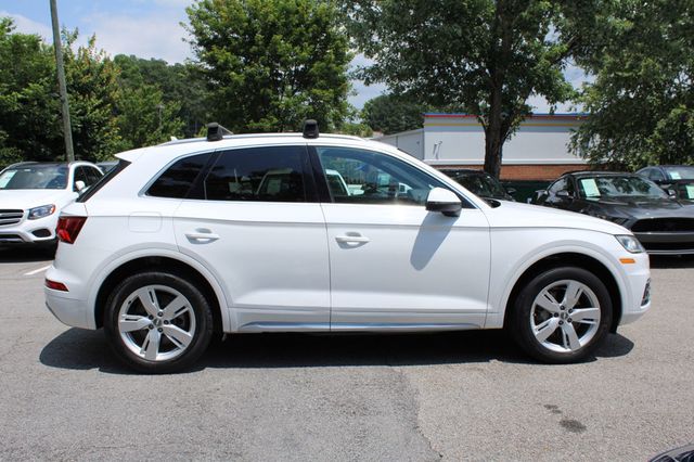 2018 Audi Q5 2.0T quattro S tronic Premium Plus's photo
