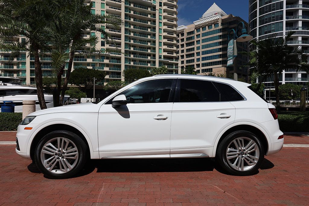 2018 Audi Q5 TFSI Premium Plus photo 2