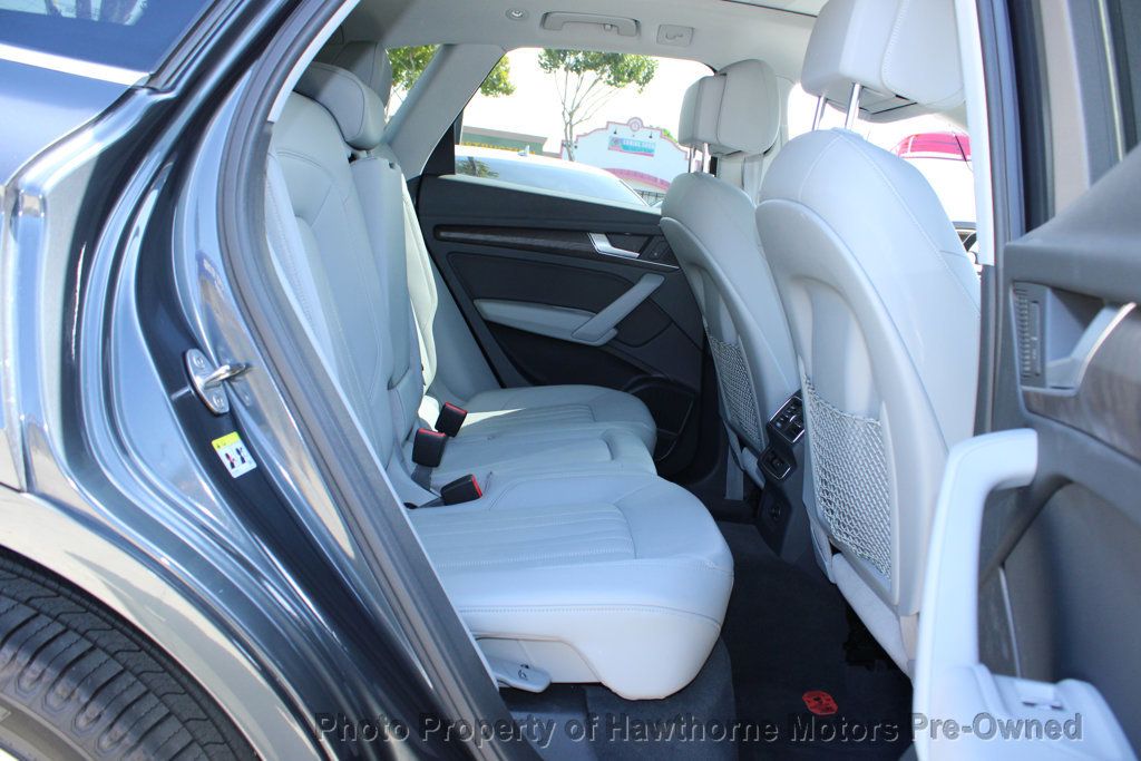 Audi Q5 photo 12