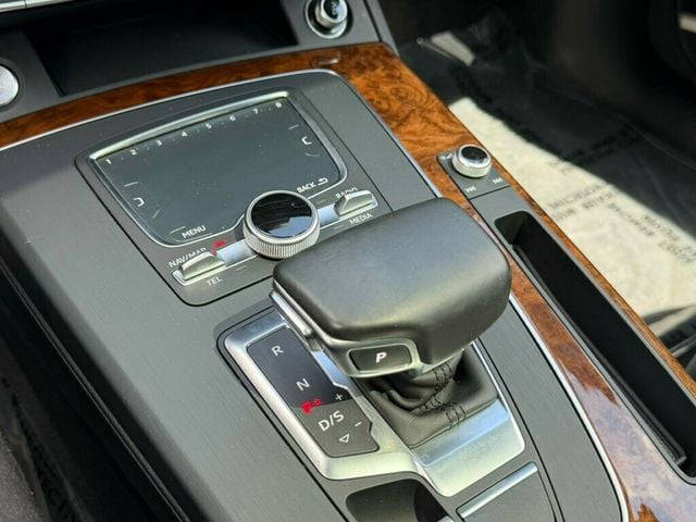 2018 Audi Q5 2.0 TFSI Premium Plus - 23043274 - 29