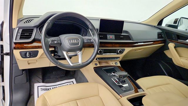 2018 Audi Q5 2.0 TFSI Premium Plus w/ Navigation Pkg & Cold Weather Pkg - 23054112 - 12