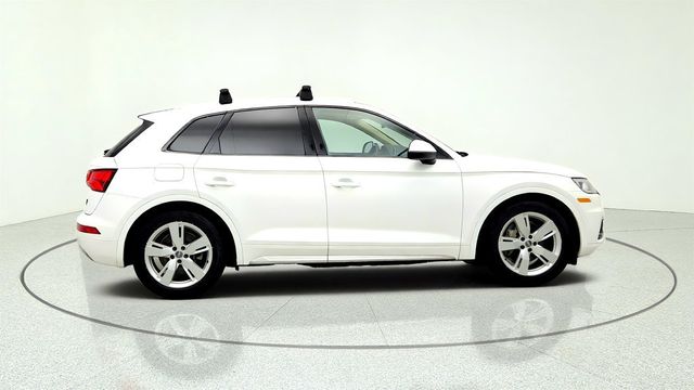 2018 Audi Q5 2.0 TFSI Premium Plus w/ Navigation Pkg & Cold Weather Pkg - 23054112 - 3