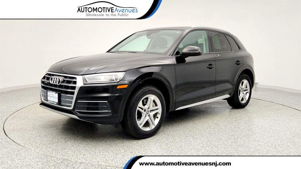 2018 Audi Q5 2.0 TFSI Premium with Panoramic Sunroof & Heated Seats - 22969714 | Video 1