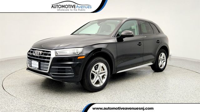 2018 Audi Q5 2.0 TFSI Premium with Panoramic Sunroof & Heated Seats - 22969714 - 0