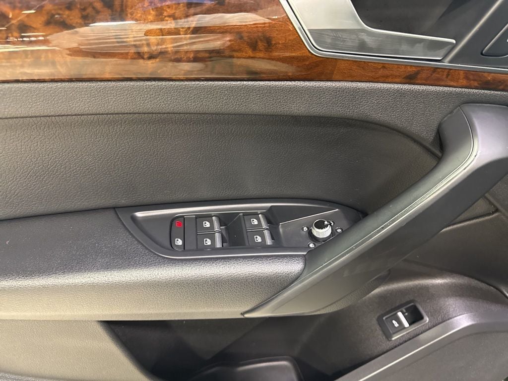 2018 Audi Q5 2.0T Premium - 22985713 - 31