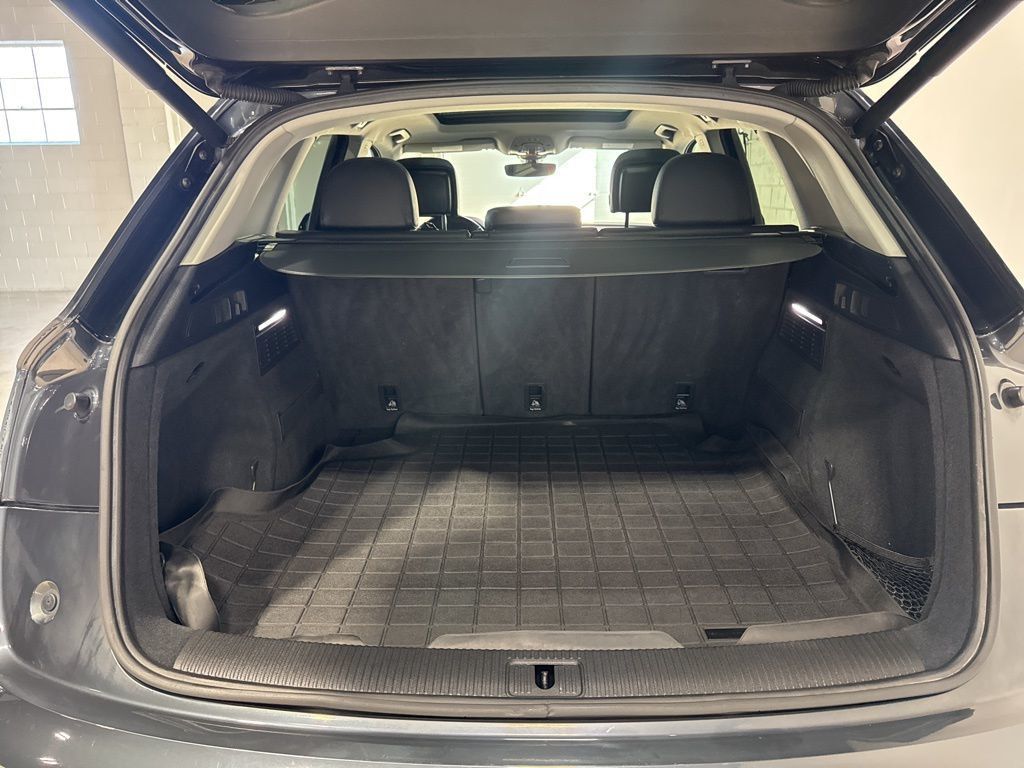 2018 Audi Q5 2.0T Premium - 22985713 - 36