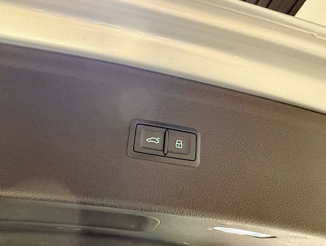 2018 Audi Q5 2.0T Premium Plus - 22960910 - 48