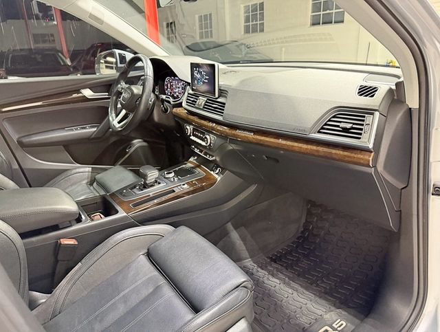 2018 Audi Q5 2.0T Premium Plus - 22960910 - 55