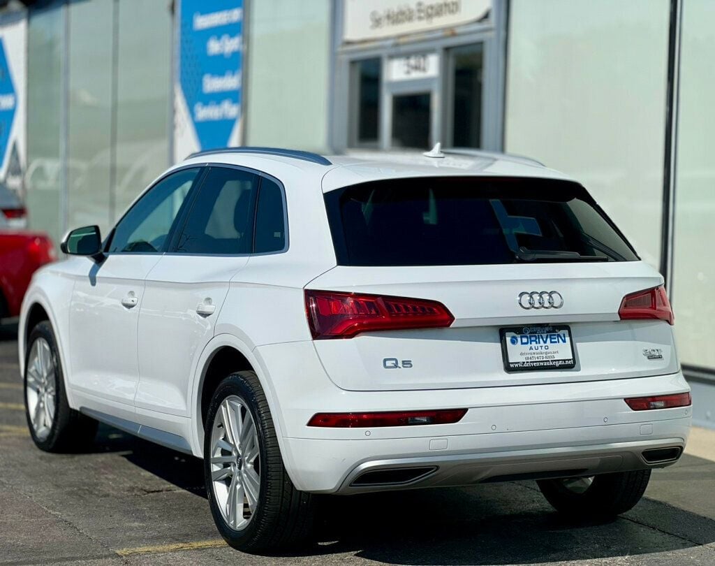 2018 Audi Q5 Premium Plus photo 3