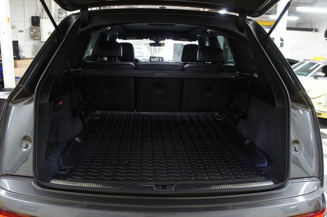 2018 Audi Q7 1-Owner,Prestige Q7, Homegrown, Dealer  serviced - 23075210 - 56