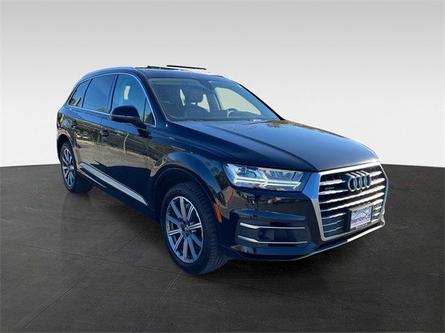 2018 Audi Q7 Premium Plus photo 2