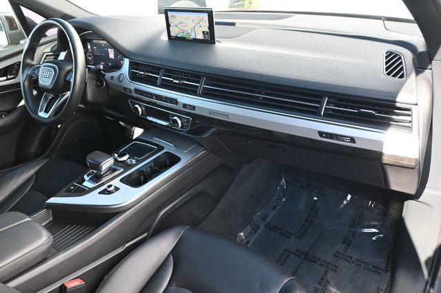 2018 Audi Q7 2.0T Premium Plus Towing Package - 22987110 - 7