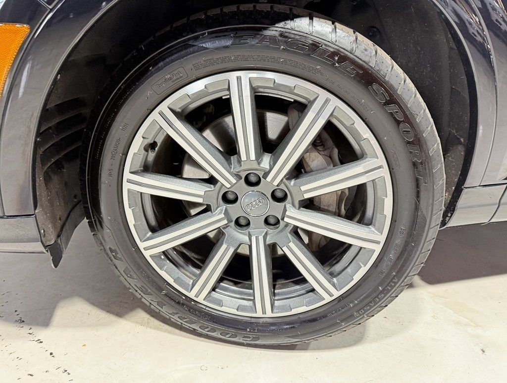 2018 Audi Q7 3.0 Premium Plus photo 2