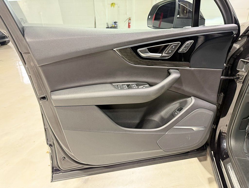 2018 Audi Q7 3.0 TFSI Premium Plus - 22952192 - 33