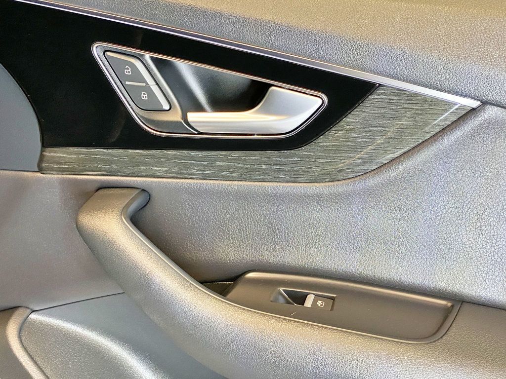 2018 Audi Q7 3.0 TFSI Premium Plus - 23025079 - 50