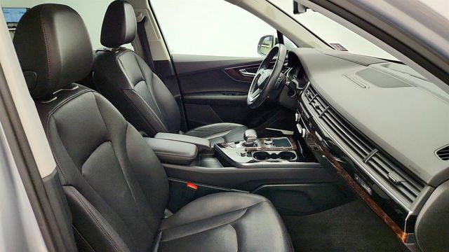 2018 Audi Q7 3.0 TFSI Prestige w/ Driver Assistance, Cold Weather & Tow Pkgs - 23027671 - 25