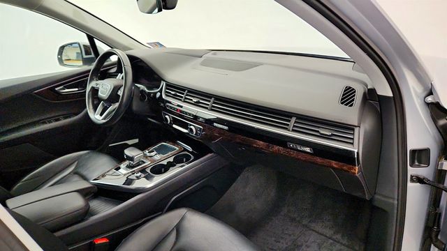 2018 Audi Q7 3.0 TFSI Prestige w/ Driver Assistance, Cold Weather & Tow Pkgs - 23027671 - 26