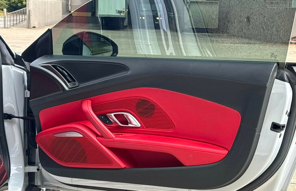 2018 Audi R8 Coupe 2018 Audi R8 Coupe V10 plus - 22937967 - 23