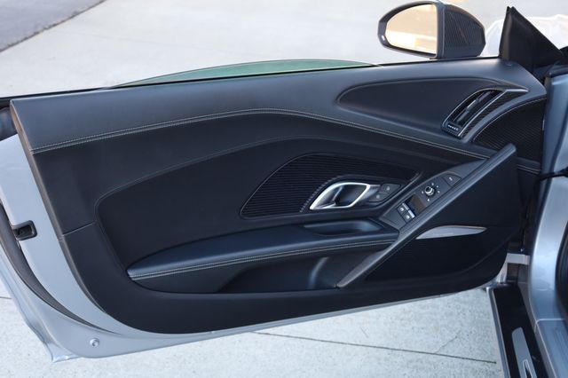 2018 Audi R8 Coupe V10 plus quattro AWD - 22949421 - 19